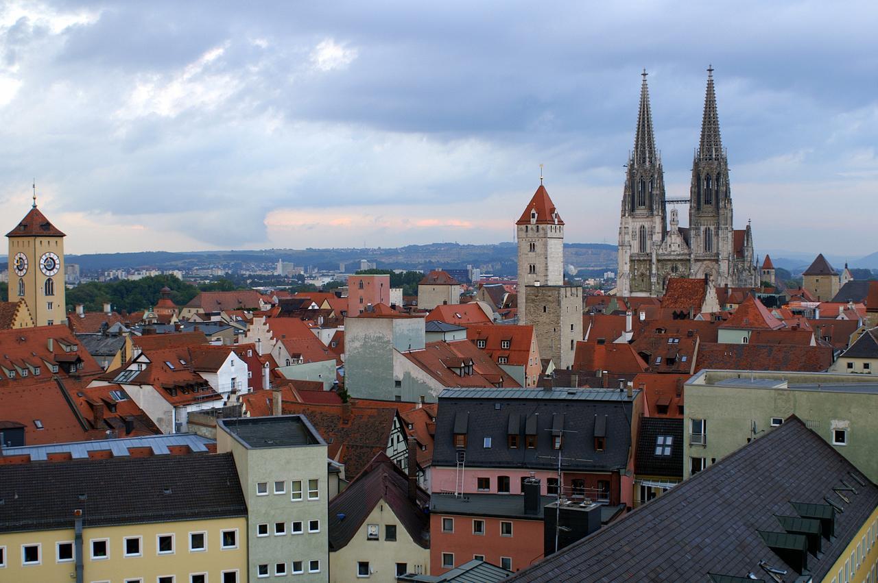 Hotel Am Peterstor Regensburg Exterior photo